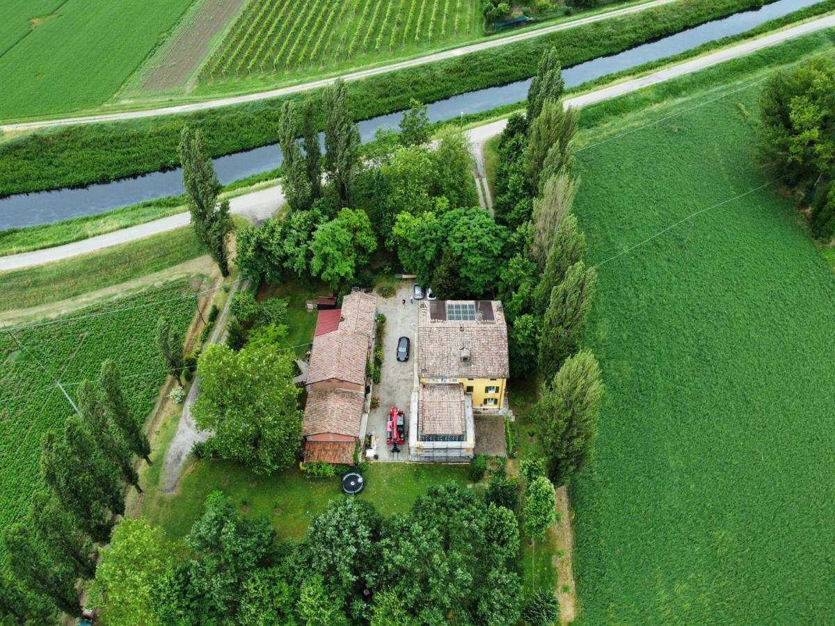 B&B Il Naviglio Di Antonelli Fabio Bastiglia Exterior photo